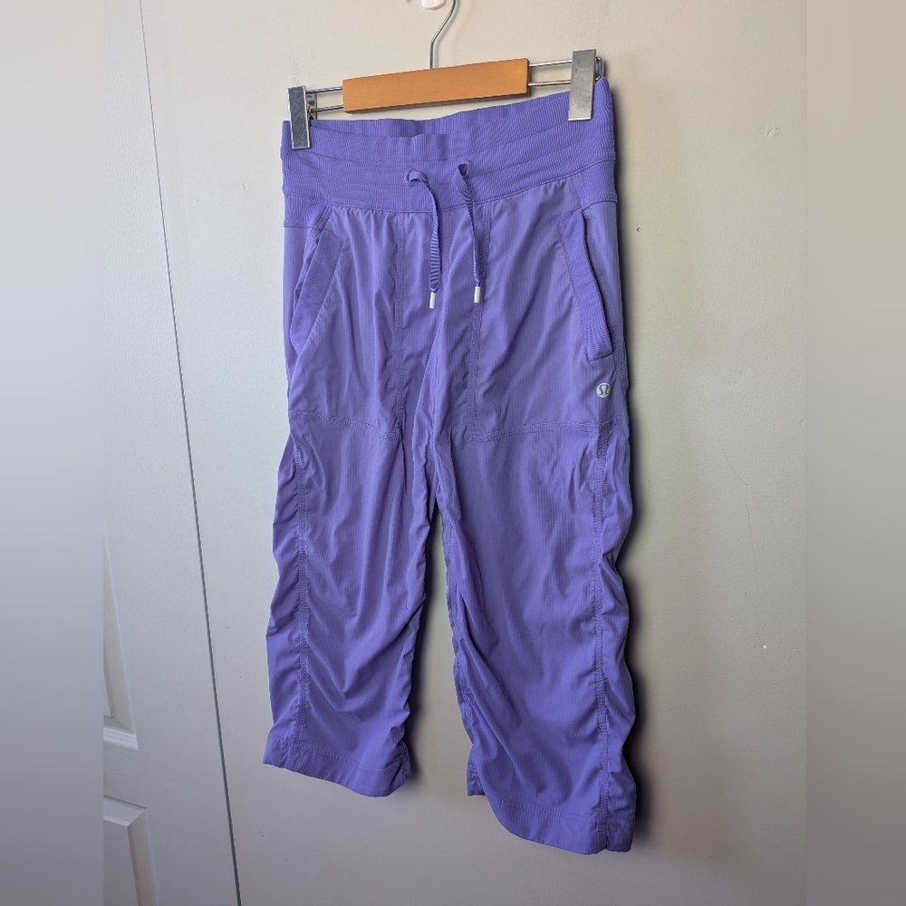 LULULEMON Dance Studio Crop Power Purple Size 2 W6601S No Liner - Picture 3 of 12